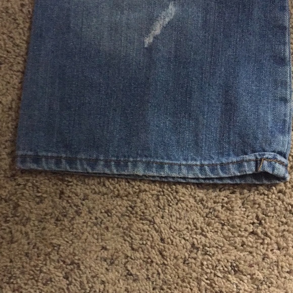 Distressed jeans - Picture 6 of 7